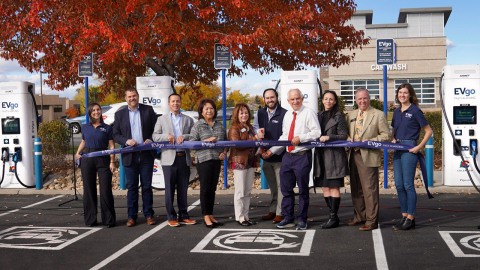 Colorado state and local government officials, alongside representatives from EVgo, General Motors and Regency Centers, cut ribbon to celebrate the launch of new EVgo station. (Photo: Business Wire)