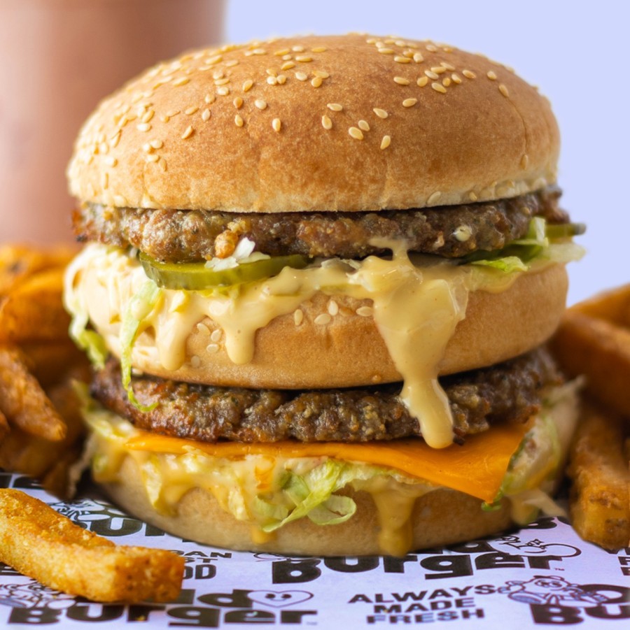 Famous Burger (CNW Group/Odd Burger Corporation)