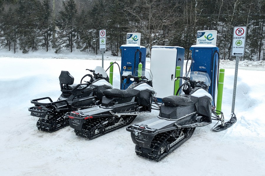 Nomad™ Electric Snowmobiles by Taiga (CNW Group/Taiga Motors Corporation)